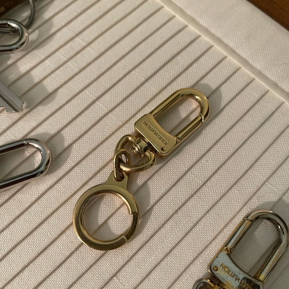 Louis Vuitton Key Chain’s - Picture 11 of 13